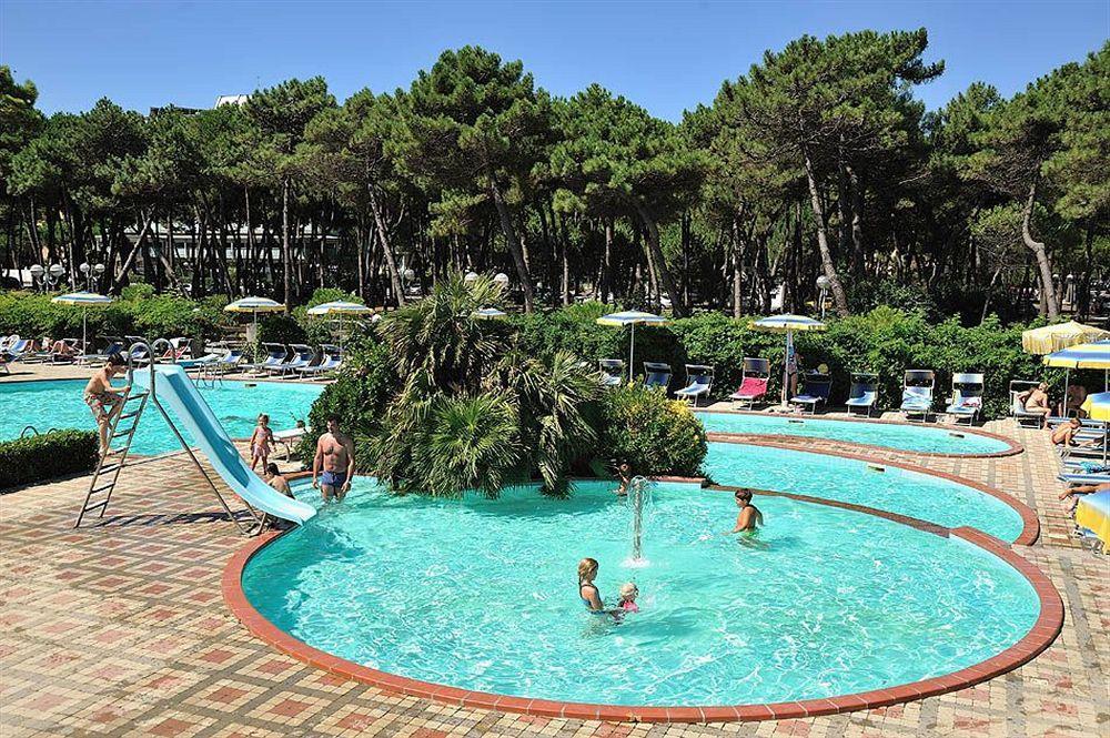 Hotel Ausonia Морской Милан Экстерьер фото